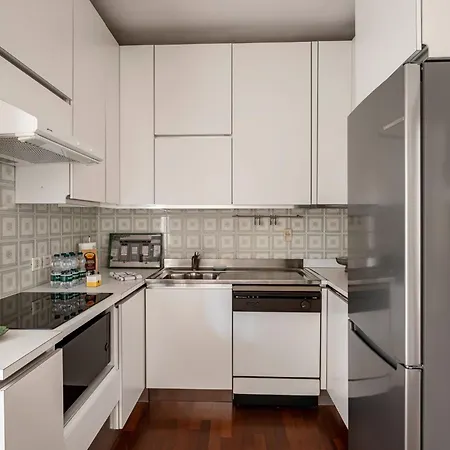 Guesthost - Near Cathedral Lägenhet