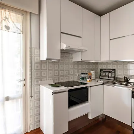 Lägenhet Guesthost - Near Cathedral Padua