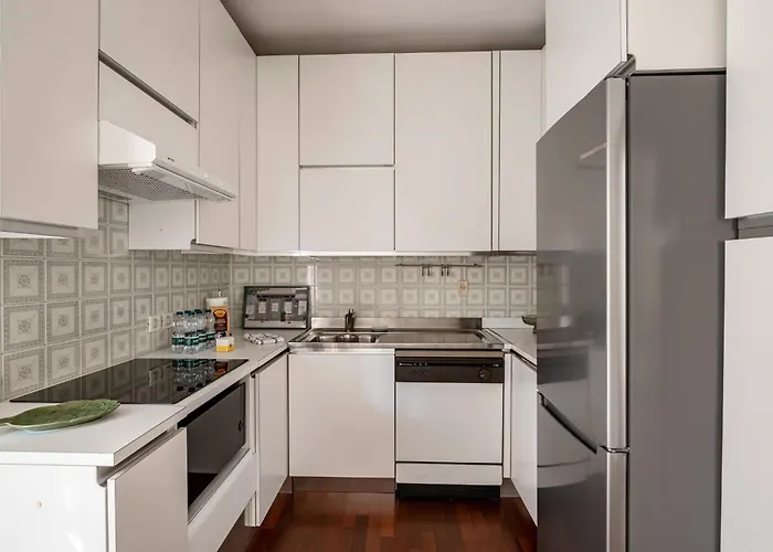 Guesthost - Near Cathedral Appartamento