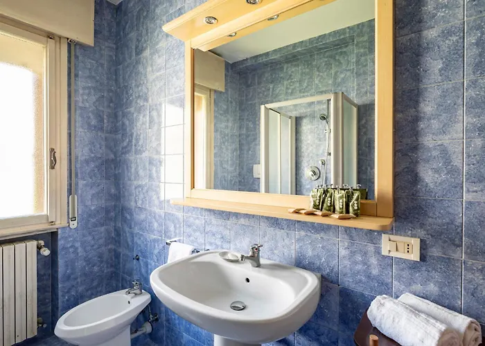 Guesthost - Near Cathedral